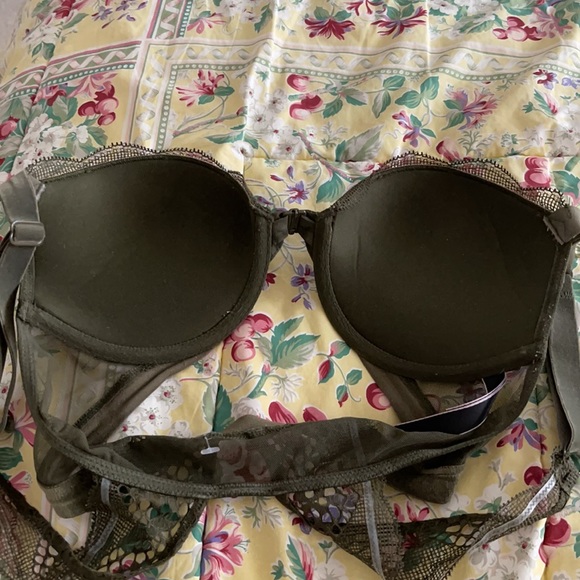 Victoria Secret push up front closure army green lace bra - Picture 6 of 13